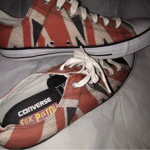 SEX PISTOLS Converse